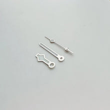 Load image into Gallery viewer, Watch hand Snowflake