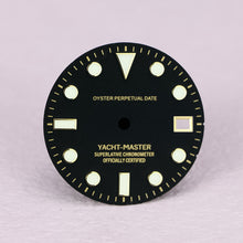 Load image into Gallery viewer, YACHT sunbrust green dial  28.5mm
